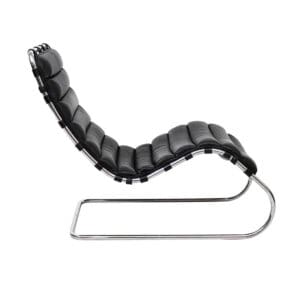 LC02 Chaise Longue