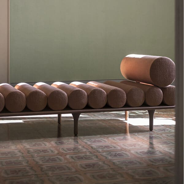 Hero Daybed